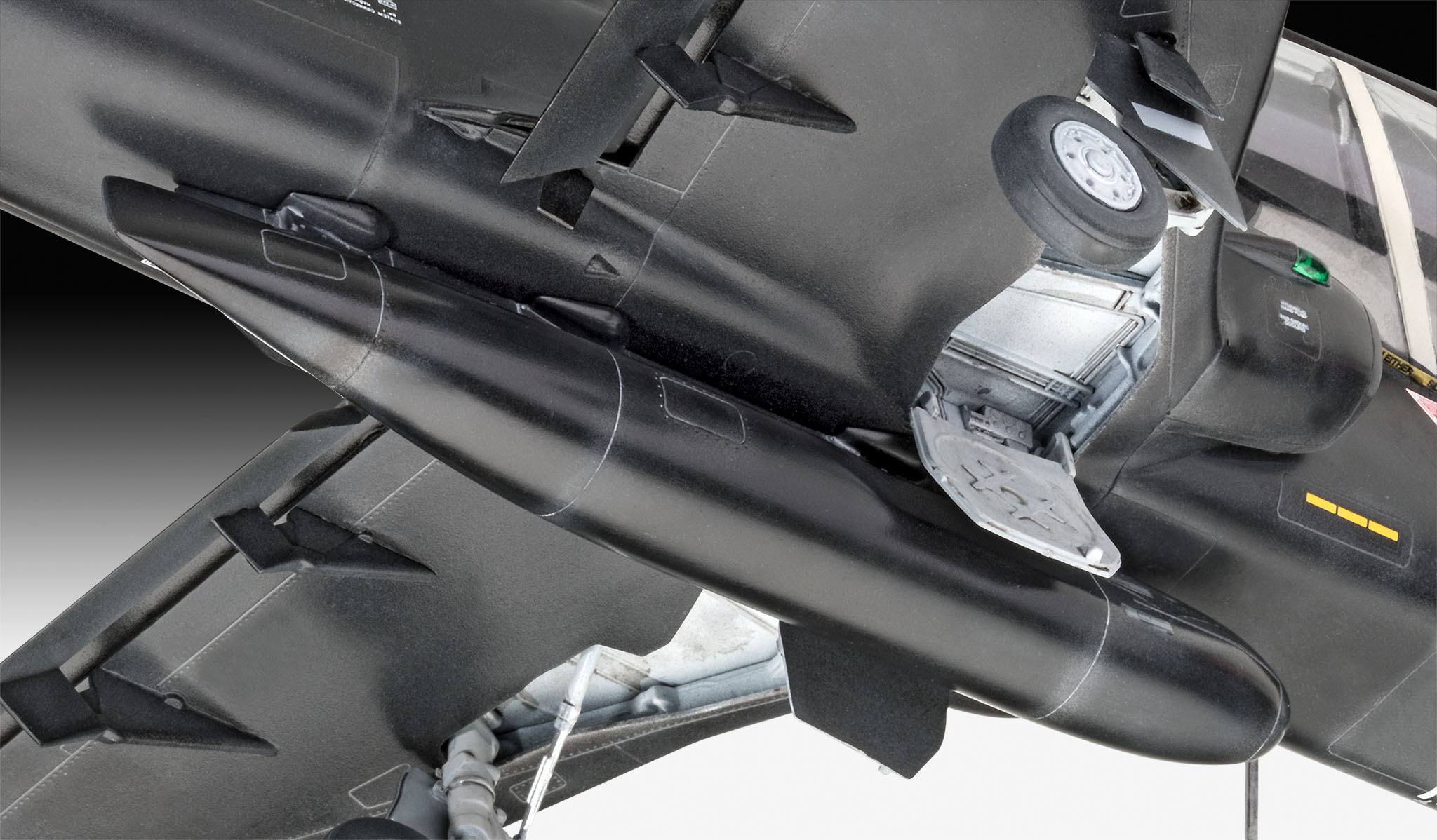 KIT PARA MONTAR REVELL AVIÃO BAE HAWK T2 1/32 158 PEÇAS REV 03852